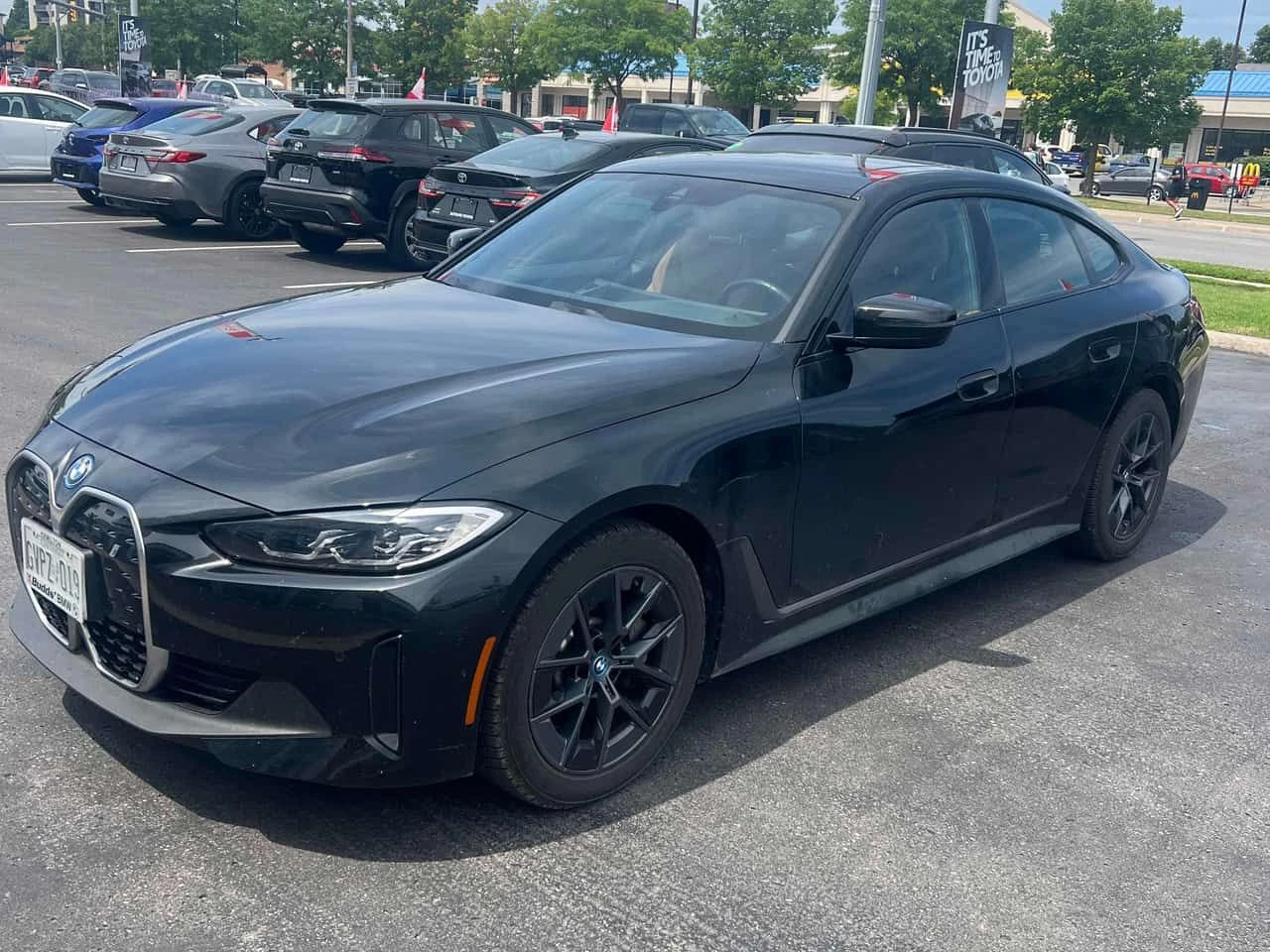 BMW i4 * eDrive35 * CARFAX * ОПЦИЯ ЗА ФИНАНСИРАНЕ