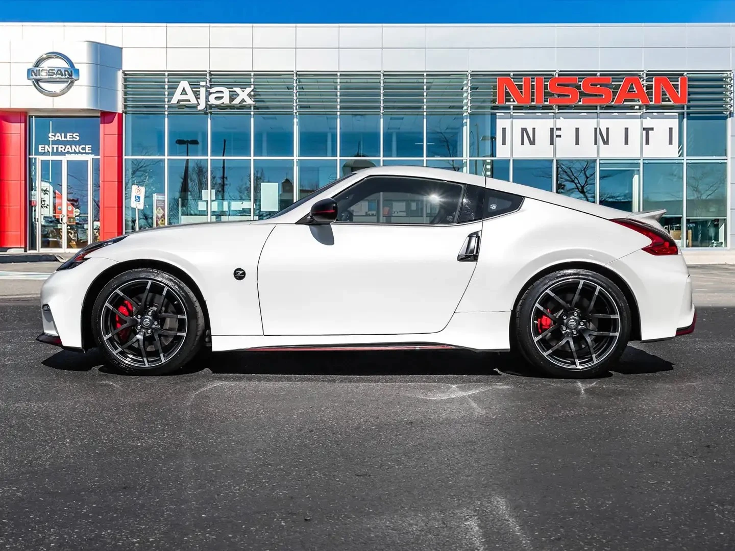Nissan 370Z NISMO MANUAL ЦЕНА ДО БЪЛГАРИЯ АВТОКРЕДИТ, снимка 3 - Автомобили и джипове - 55641704