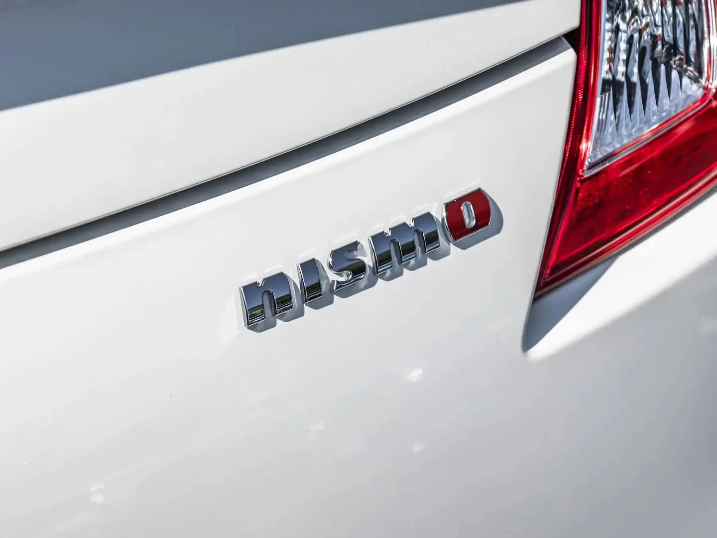 Nissan 370Z NISMO MANUAL ЦЕНА ДО БЪЛГАРИЯ АВТОКРЕДИТ, снимка 7 - Автомобили и джипове - 55641704