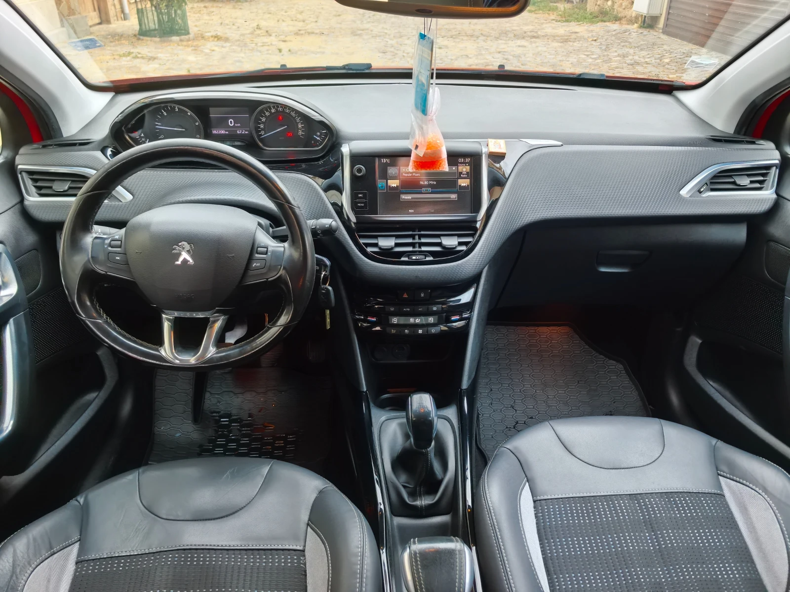 Peugeot 2008 1.6BLUEHDI 99kc , снимка 10 - Автомобили и джипове - 56238716