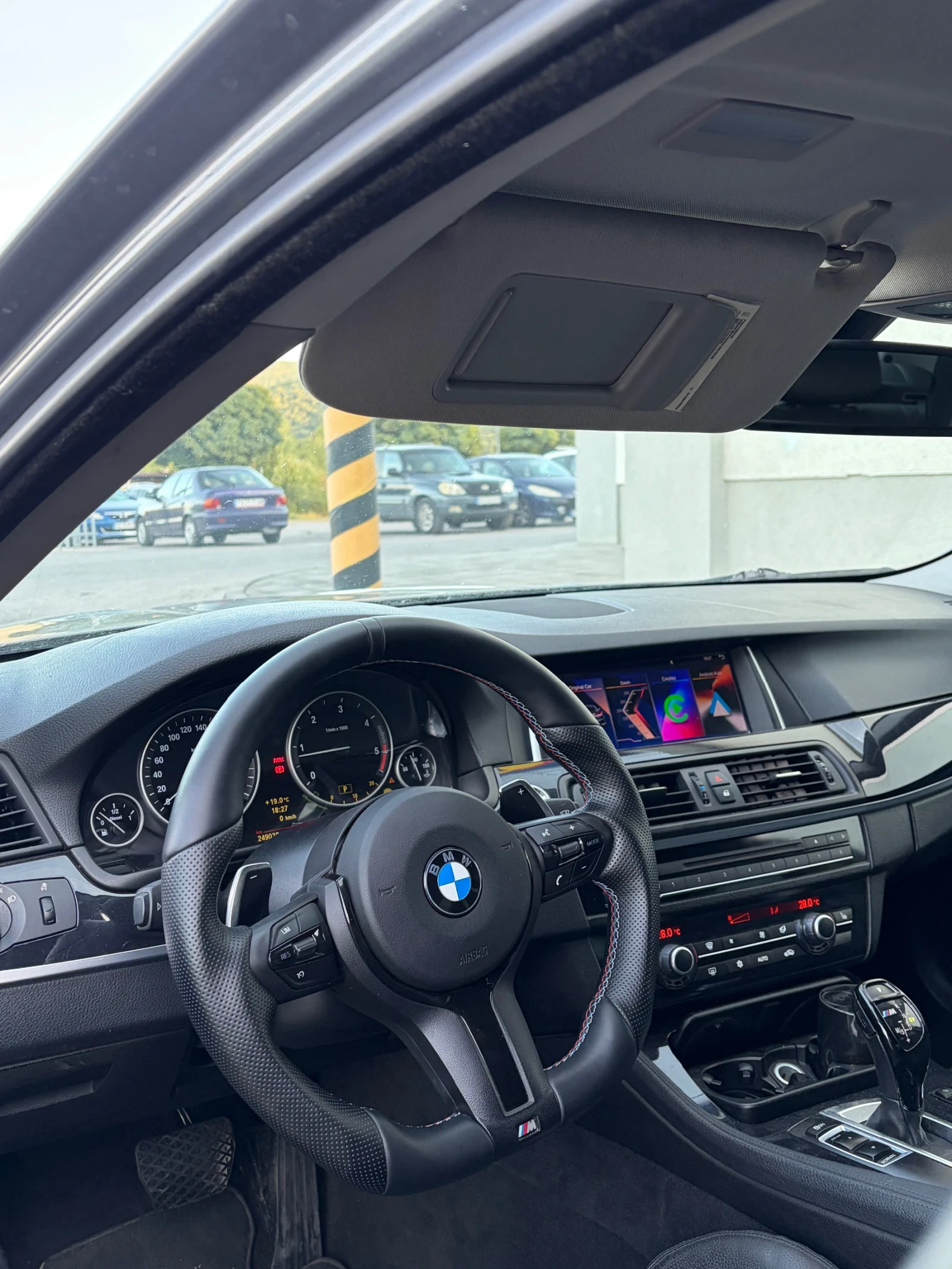 BMW 530 M PACK* CARPLAY СМЕНЕНИ ВЕРИГИ!, снимка 3 - Автомобили и джипове - 56330306