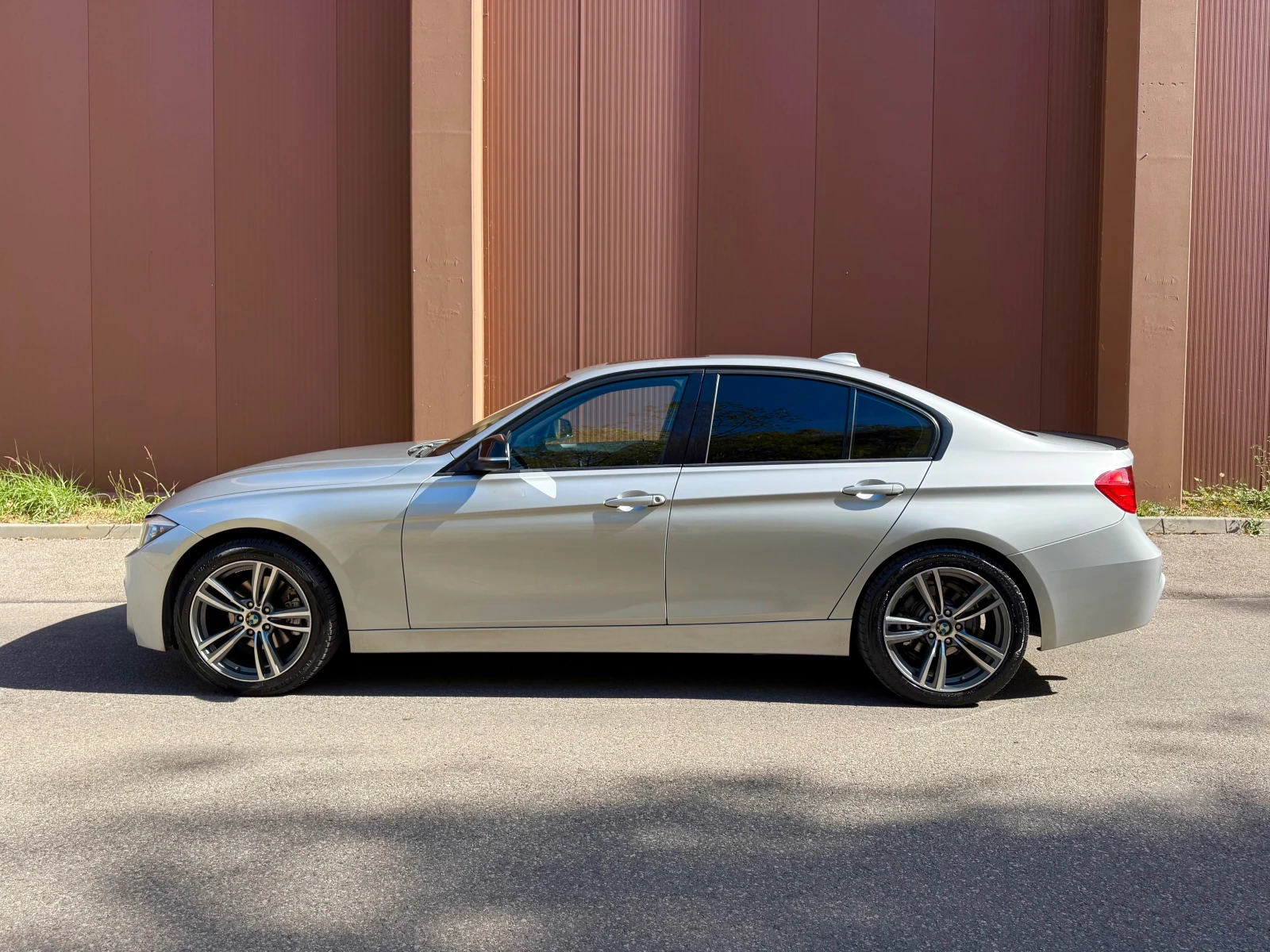 BMW 320 X-Drive 184�.�. M-Performance �������� 6 ������  | Mobile.bg � ����������� 2