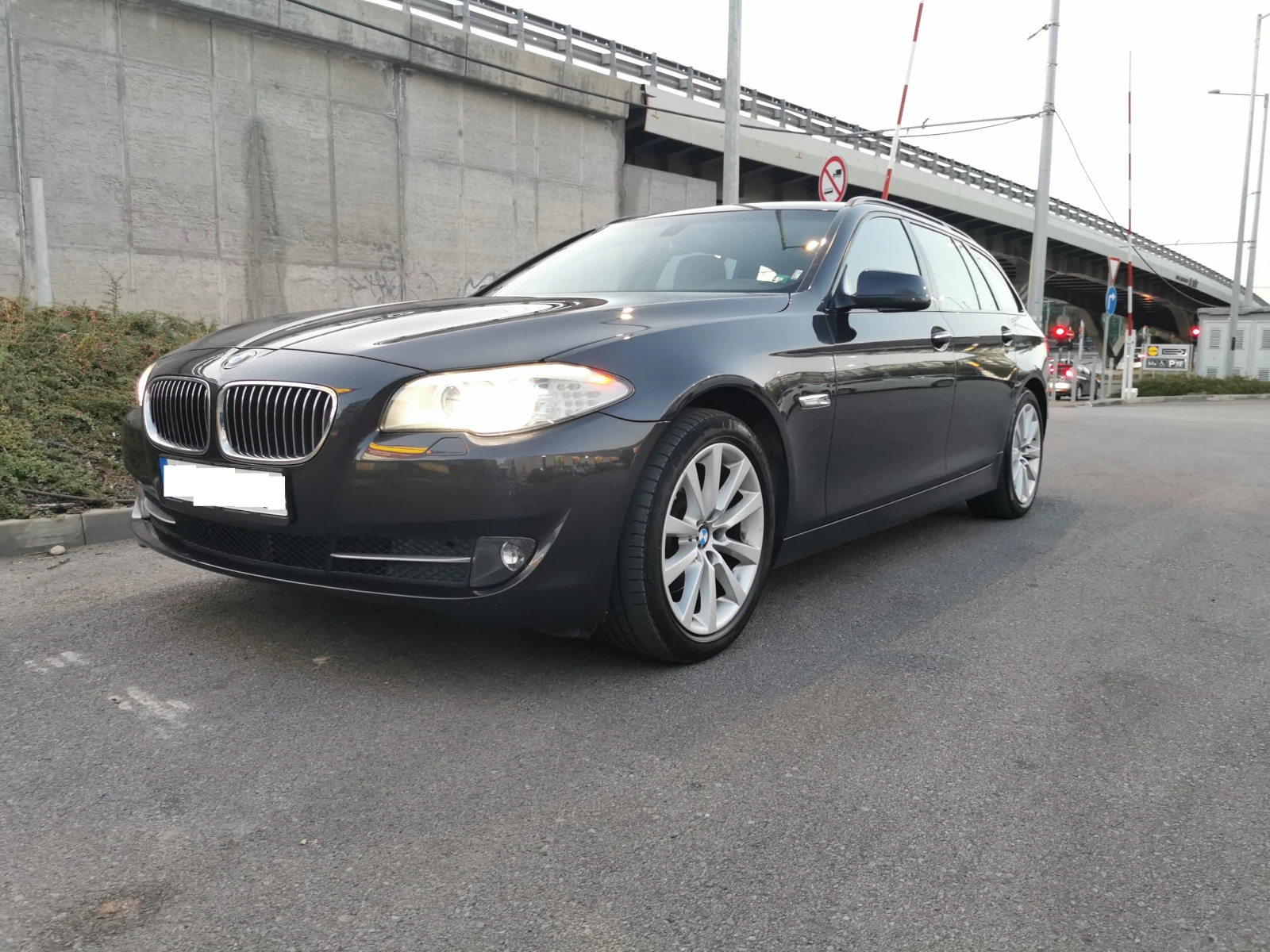 BMW 520 f11, снимка 6 - Автомобили и джипове - 56450744