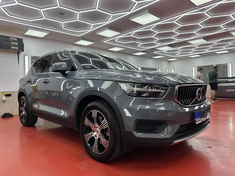 Volvo XC40 SUV INSCRIPTION D4 2.0L 190hp AT8 AWD, снимка 4 - Автомобили и джипове - 47689091