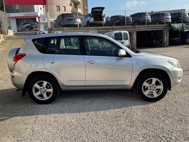 Toyota Rav4 4х4, снимка 3 - Автомобили и джипове - 48309469