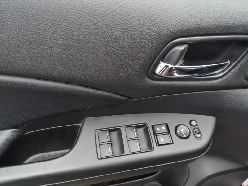 Honda Cr-v  Executive/4x4/Aut./Kam./Pano, снимка 14 - Автомобили и джипове - 53444682