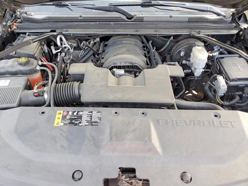 Chevrolet Tahoe 5.3L 8 4x4 w/Rear Wheel Drv, снимка 4 - Автомобили и джипове - 53638851