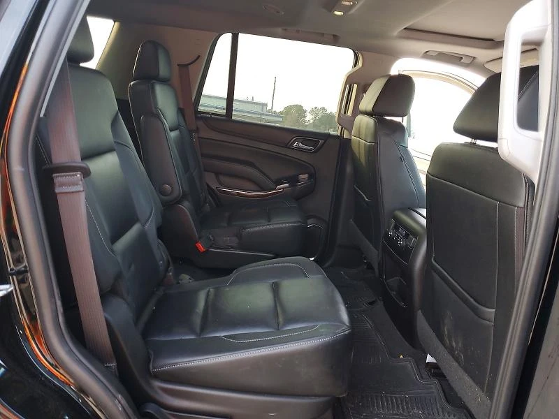 Chevrolet Tahoe 5.3L 8 4x4 w/Rear Wheel Drv, снимка 3 - Автомобили и джипове - 53638851