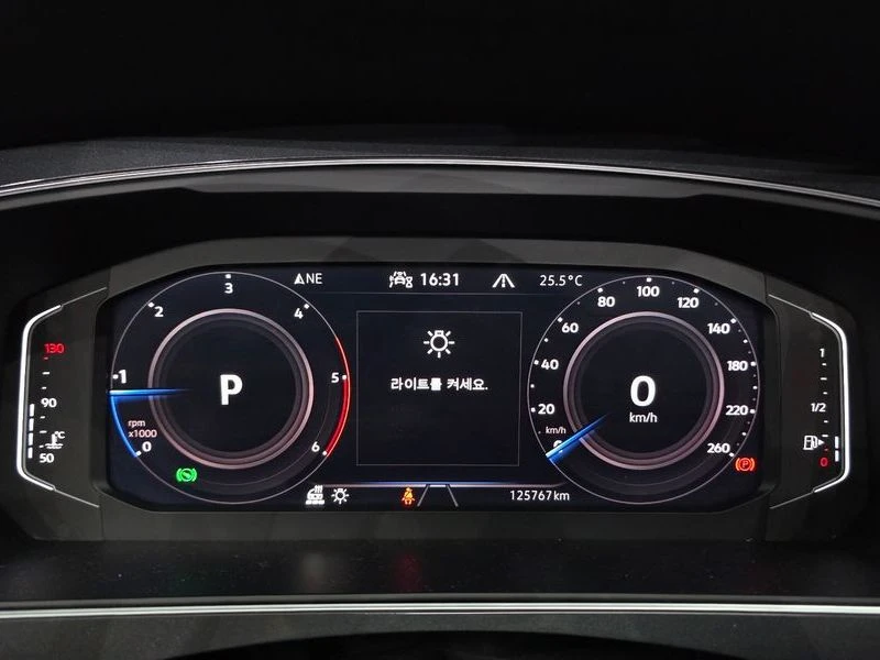 VW Tiguan 2.0 TDI Prestige| 140к.с., снимка 8 - Автомобили и джипове - 56309815