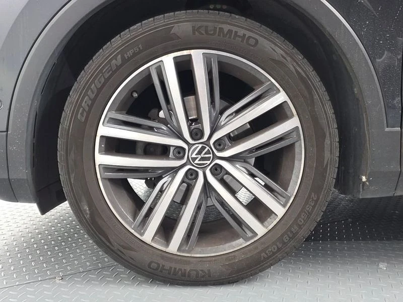 VW Tiguan 2.0 TDI Prestige| 140к.с., снимка 5 - Автомобили и джипове - 56309815