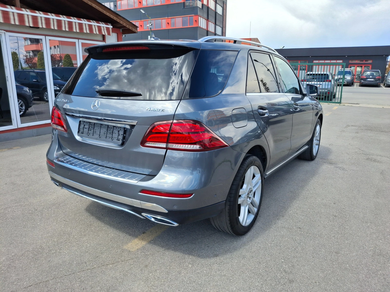 Mercedes-Benz GLE 250 d* 4 MATIC* Premium Plus - изображение 6