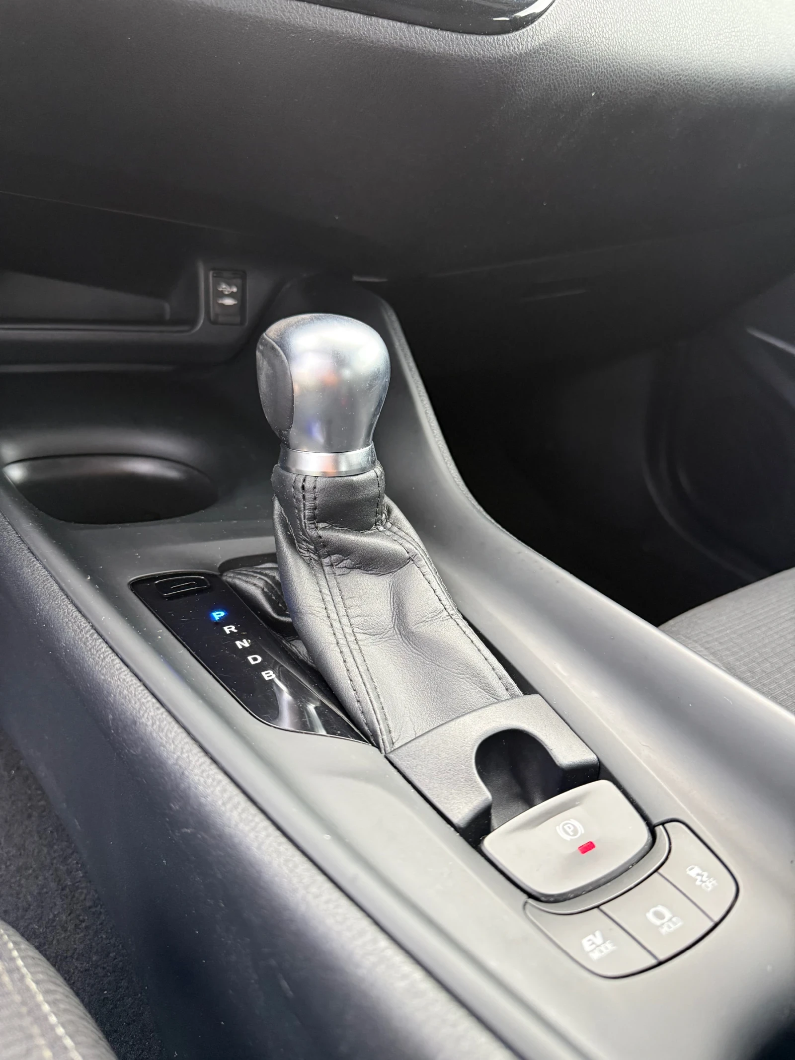 Toyota C-HR 1.8 HYBRID | Mobile.bg � ����������� 12