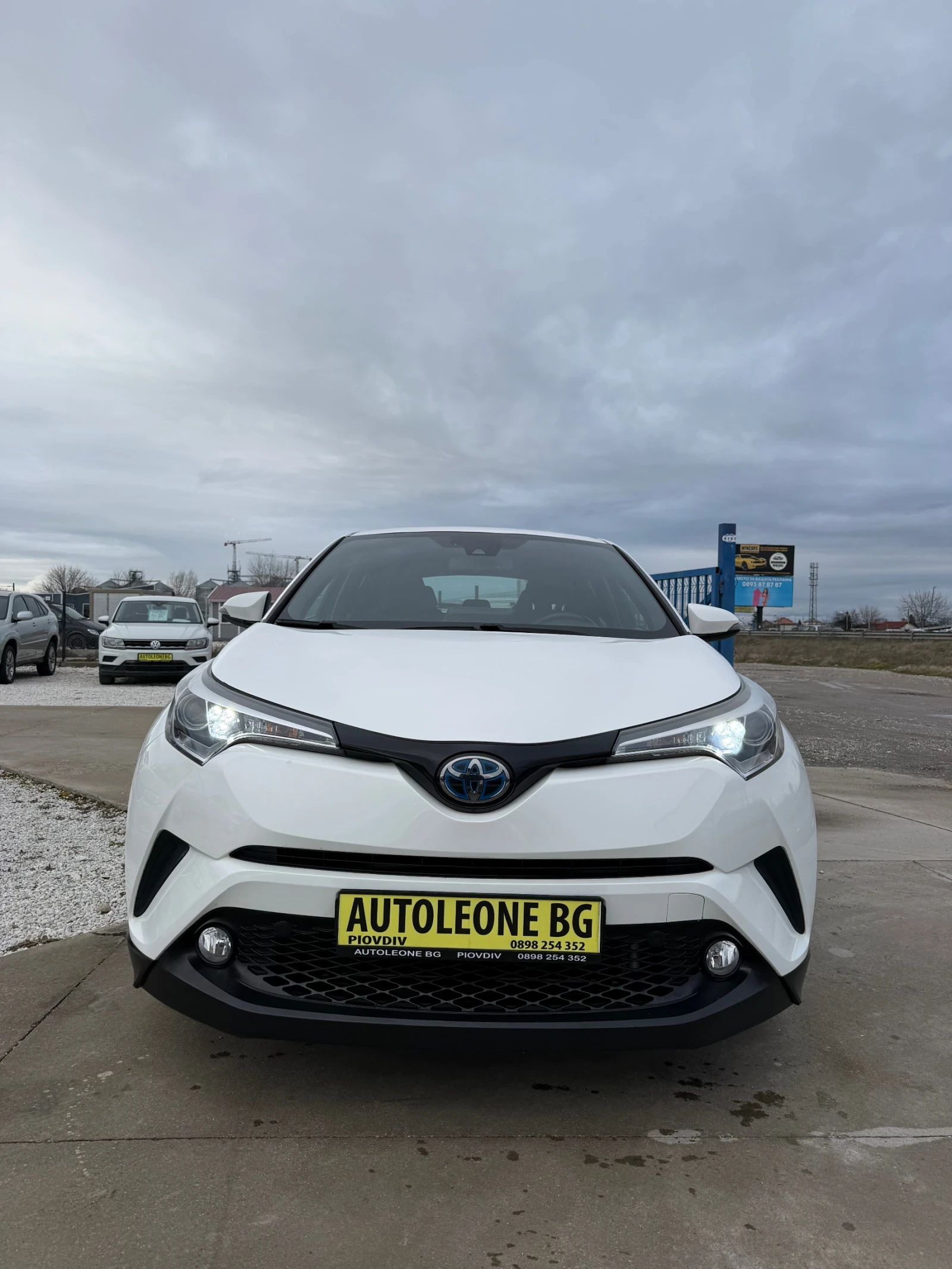 Toyota C-HR 1.8 HYBRID - изображение 2