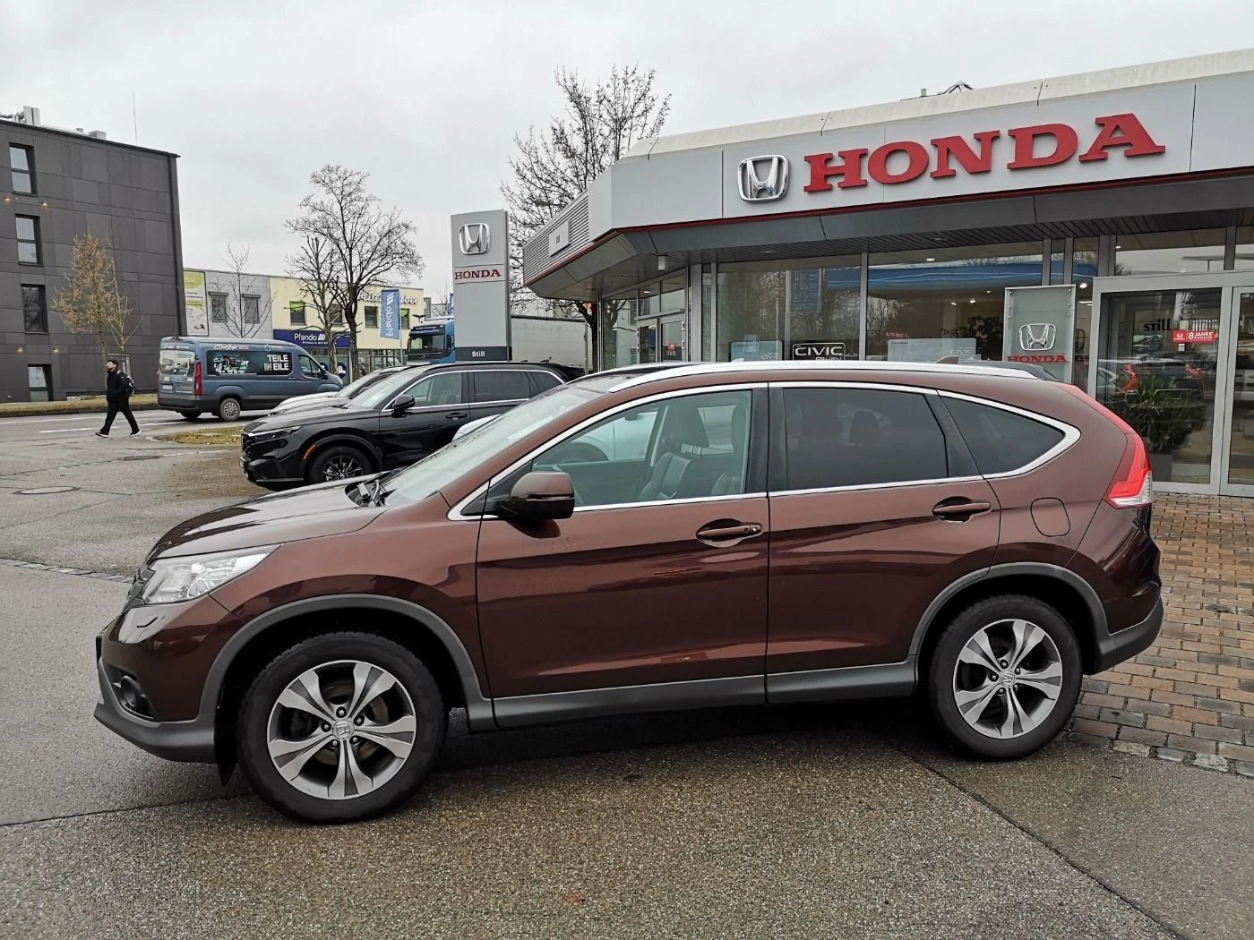 Honda Cr-v  Executive/4x4/Aut./Kam./Pano - изображение 3