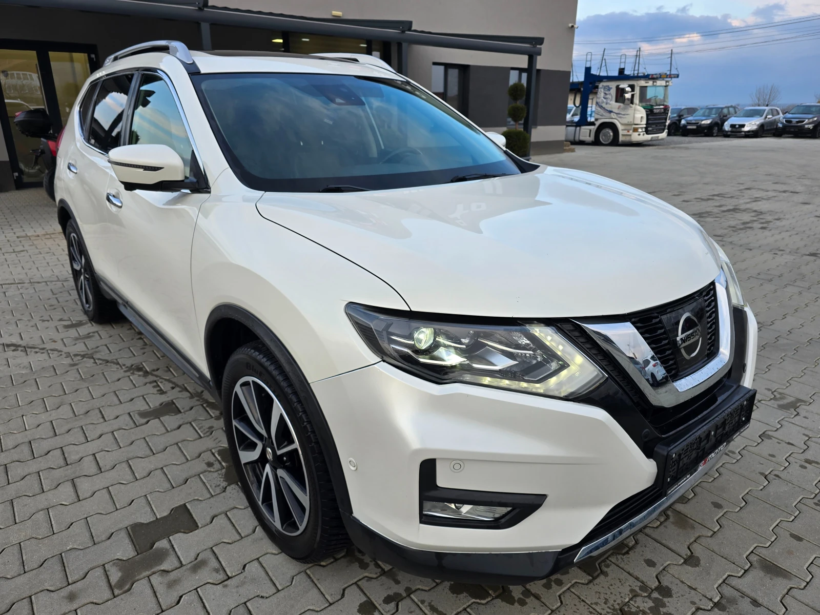 Nissan X-trail 1.6 DCI, Tekna, 360 камера, Подгрев, Bose!
