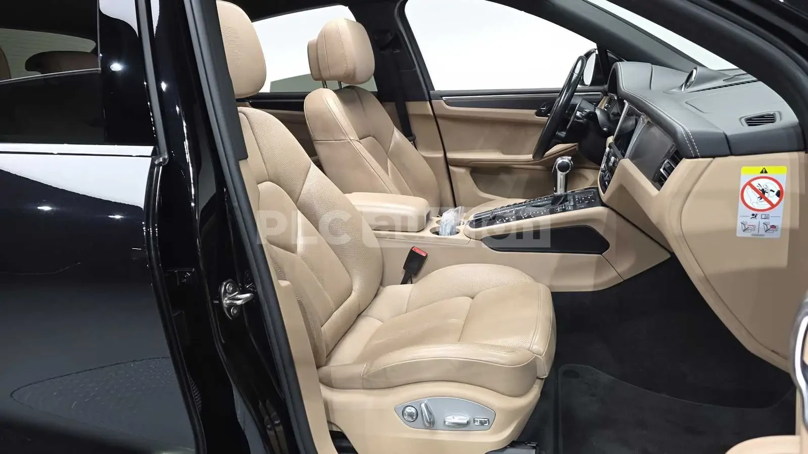 Porsche Macan GTS| SPORTCHRONO| | BOSE| PANO| , снимка 12 - Автомобили и джипове - 54045612