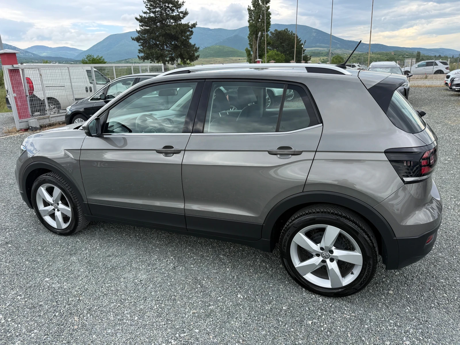 VW T-Cross (KATO НОВА), снимка 9 - Автомобили и джипове - 54370268