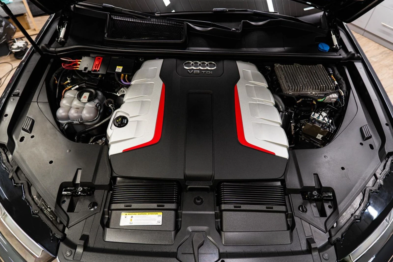 Audi SQ7, снимка 15 - Автомобили и джипове - 54511481
