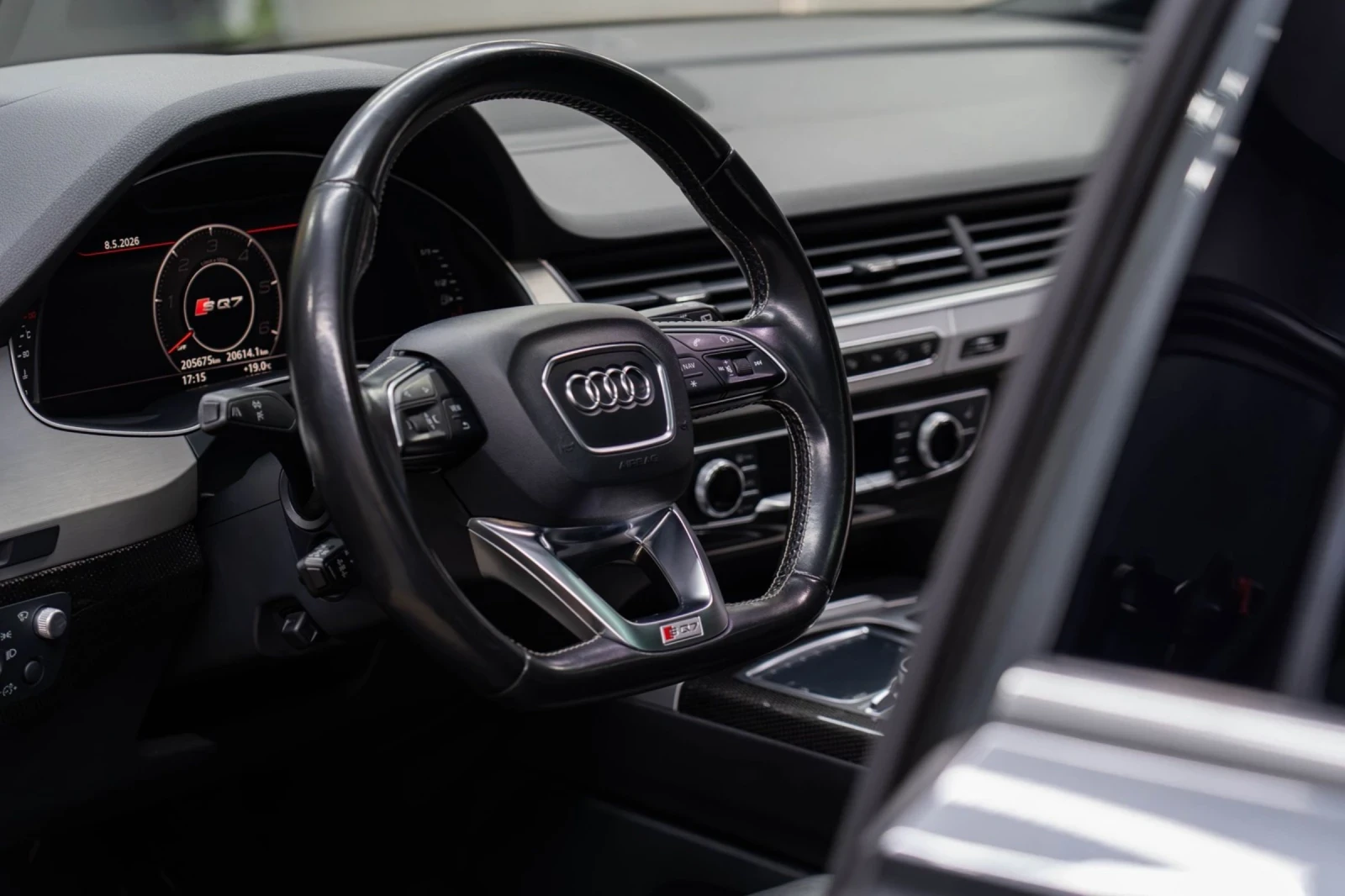 Audi SQ7, снимка 10 - Автомобили и джипове - 54511481