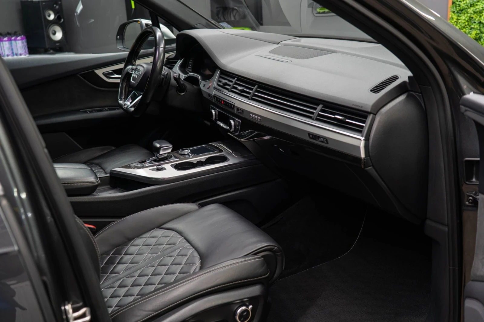 Audi SQ7, снимка 11 - Автомобили и джипове - 54511481