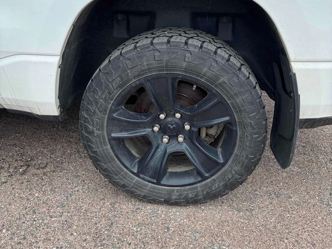 Dodge RAM 1500  Sport /CAMERA/ПОДГРЕВИ/АВТОКРЕДИТ, снимка 7 - Автомобили и джипове - 54604816