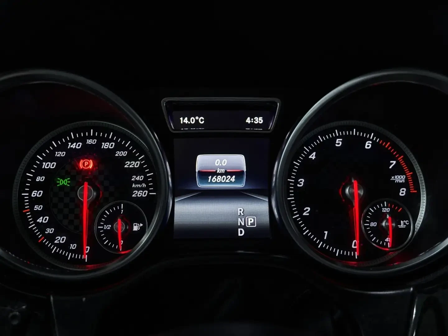 Mercedes-Benz GLE 450 AMG 4MATIC Sleek Grey, снимка 16 - Автомобили и джипове - 54887876