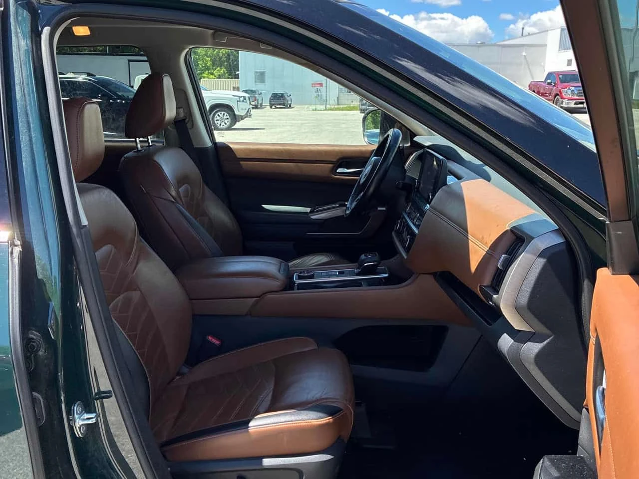Nissan Pathfinder Platinum  CARFAX, снимка 12 - Автомобили и джипове - 55722405
