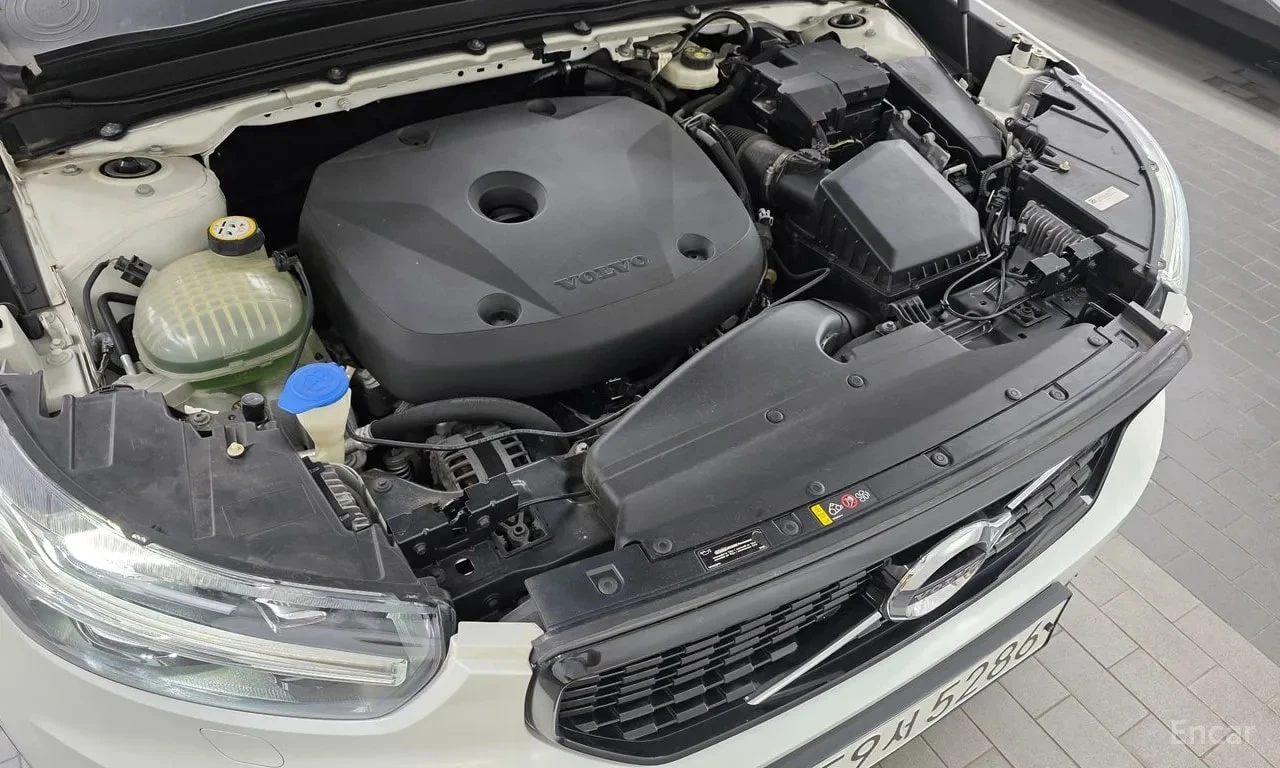 Volvo XC40 T4 R Design| �����| ��������| ���������| 2 �����|  | Mobile.bg � ����������� 6