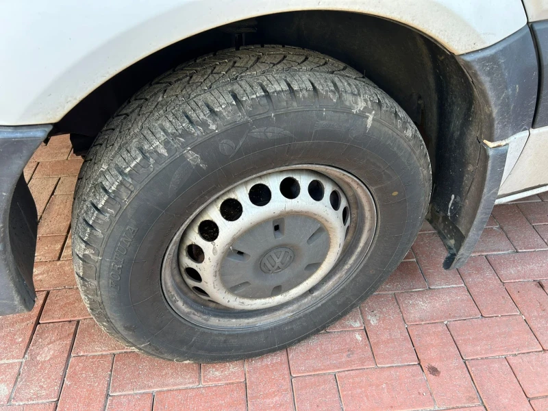 VW Crafter, снимка 13 - Бусове и автобуси - 52966699