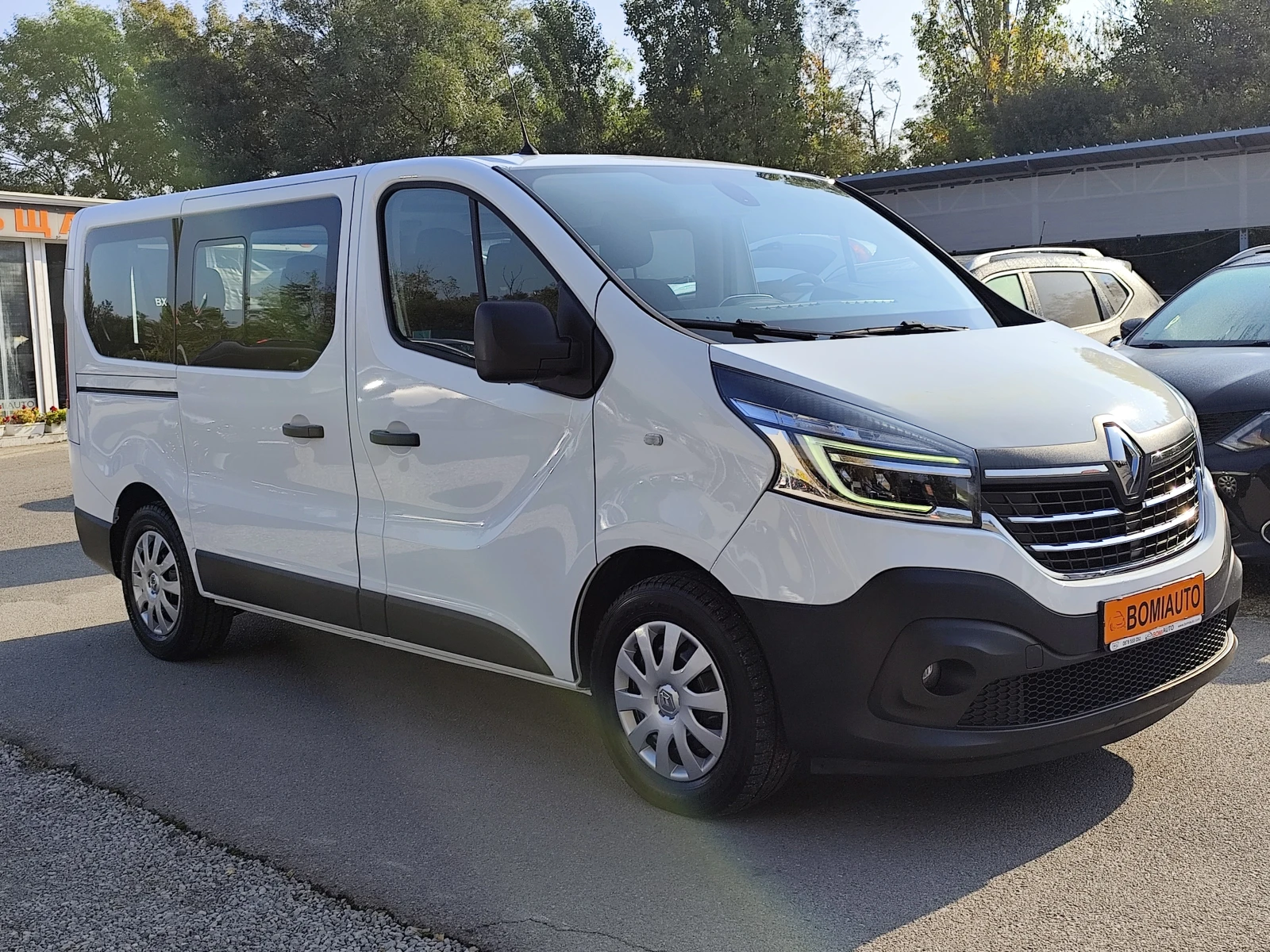 Renault Trafic 2.0DCi* EURO6D* LED* 9 MECTA* 120000km! FACELIFT - изображение 2