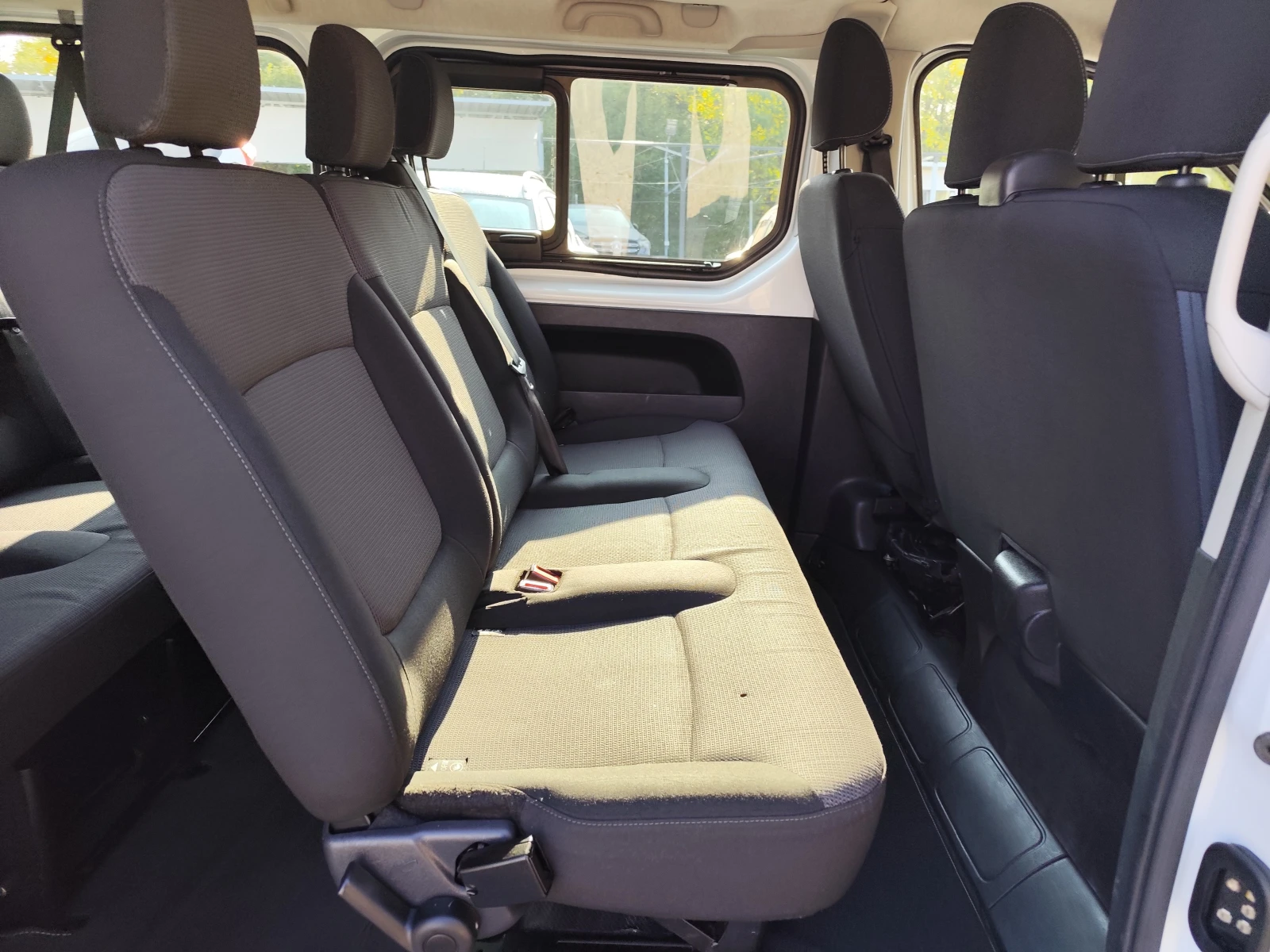 Renault Trafic 2.0DCi* EURO6D* LED* 9 MECTA* 120000km! FACELIFT - изображение 10