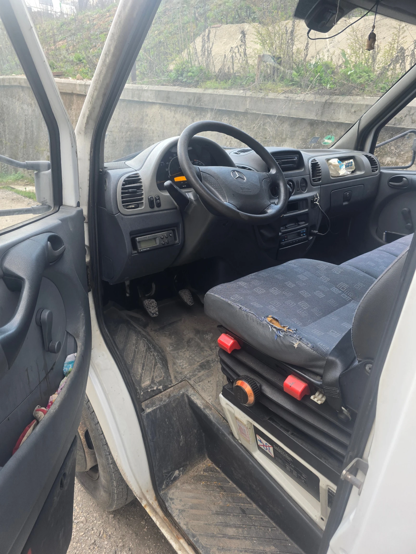 Mercedes-Benz Sprinter 616, снимка 2 - Бусове и автобуси - 54407585
