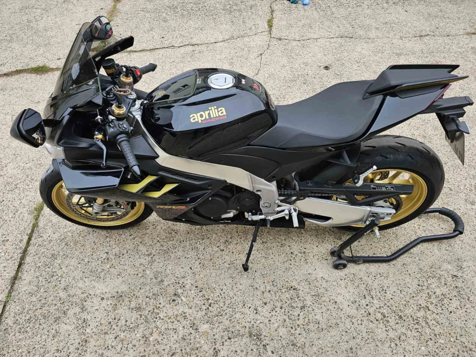 Aprilia RSV4 1100 - изображение 2