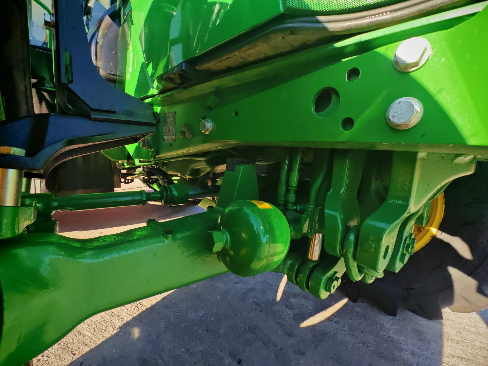 Трактор John Deere 6130 M лизинг с първоначална вноска 20 % - изображение 8