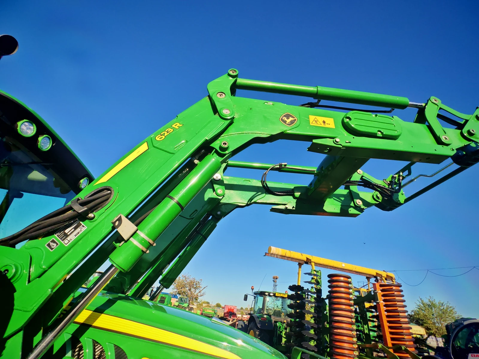 Трактор John Deere 6130 M лизинг с първоначална вноска 20 % - изображение 10