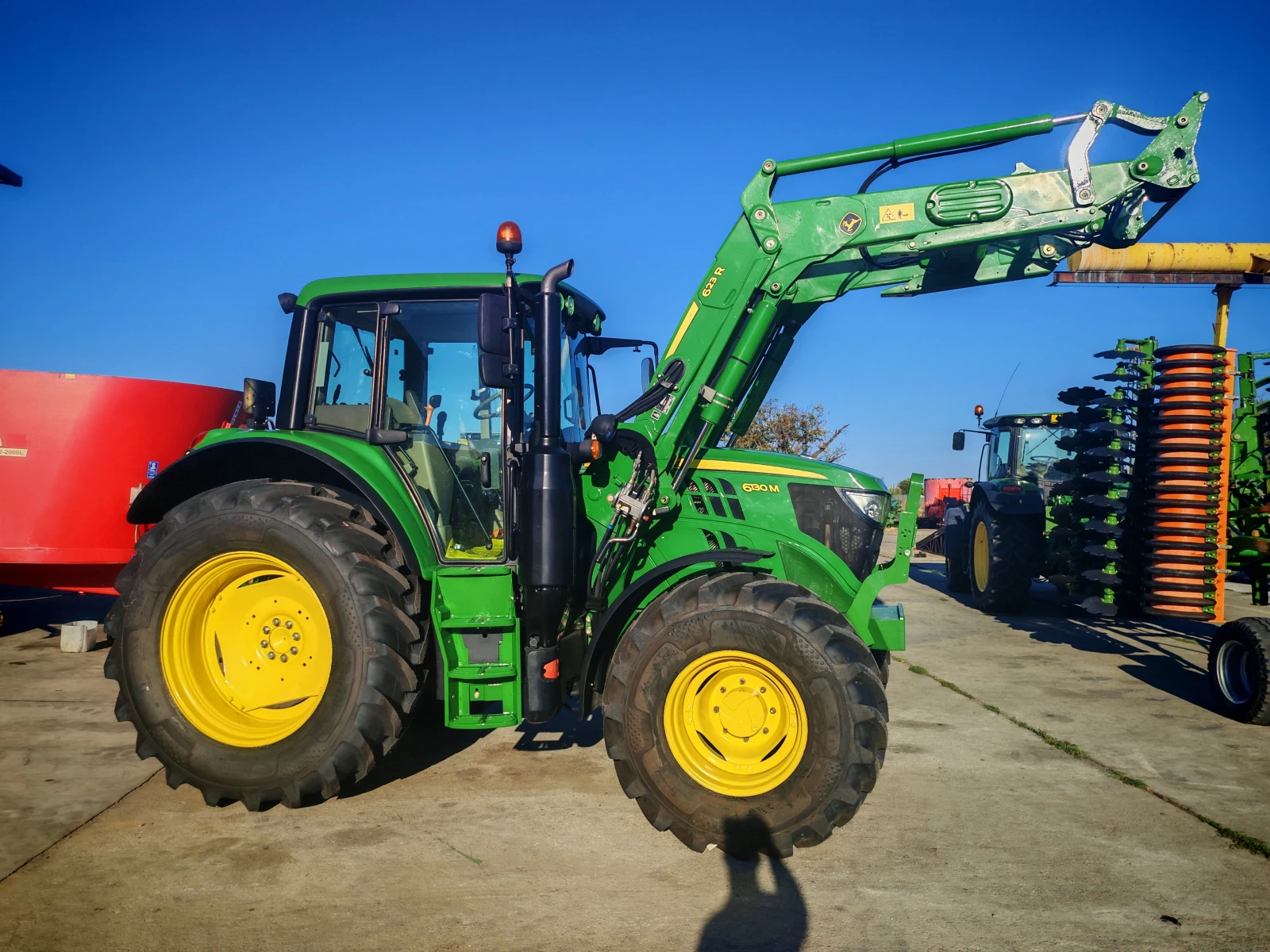 Трактор John Deere 6130 M лизинг с първоначална вноска 20 % - изображение 2