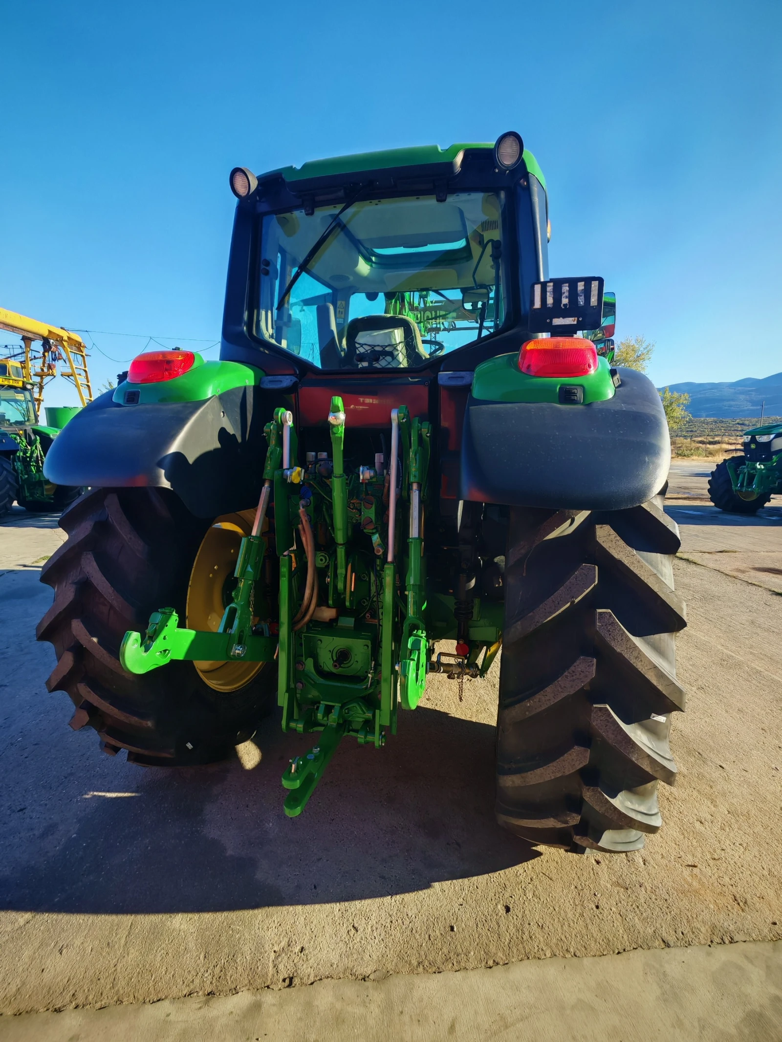 Трактор John Deere 6130 M лизинг с първоначална вноска 20 % - изображение 4