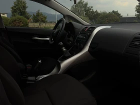 Toyota Auris, снимка 12