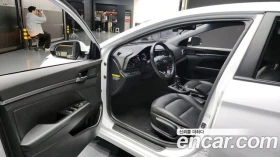 Hyundai Elantra | TOP SERVICE 15 K KM, снимка 10
