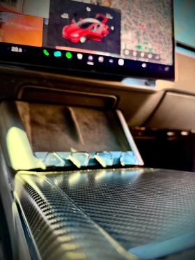 Tesla Model S Plaid  - 64999 € / 127126.99 лв. - 38060525 11