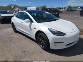 ������ Tesla Model 3