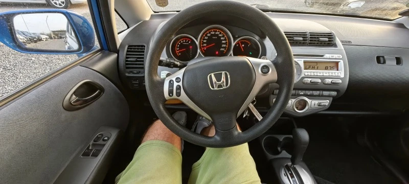 Honda Jazz 1.4i automat , снимка 13 - Автомобили и джипове - 46295774