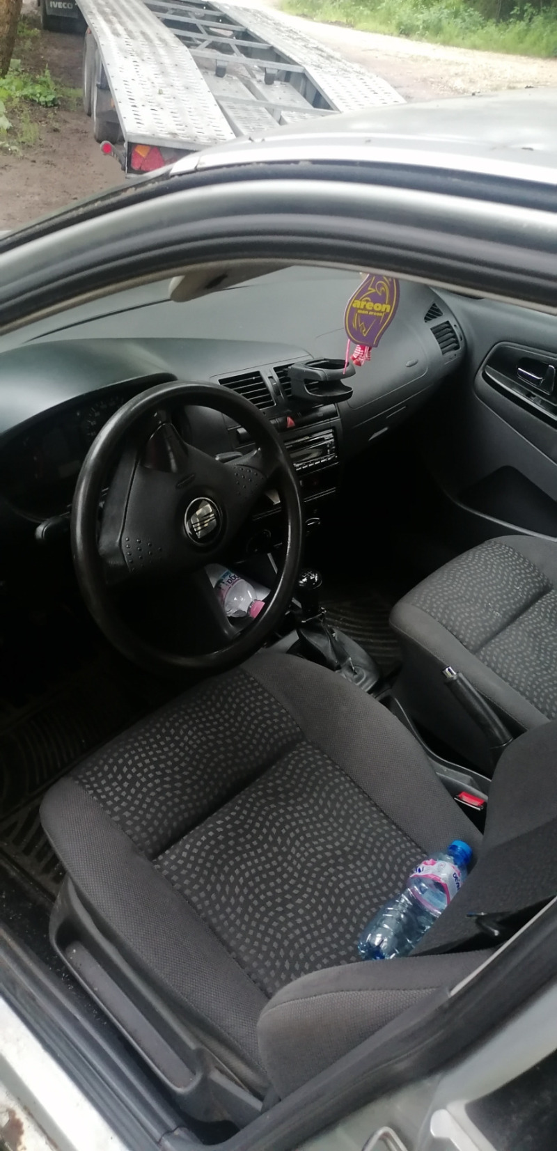 Seat Cordoba, снимка 3 - Автомобили и джипове - 46415206
