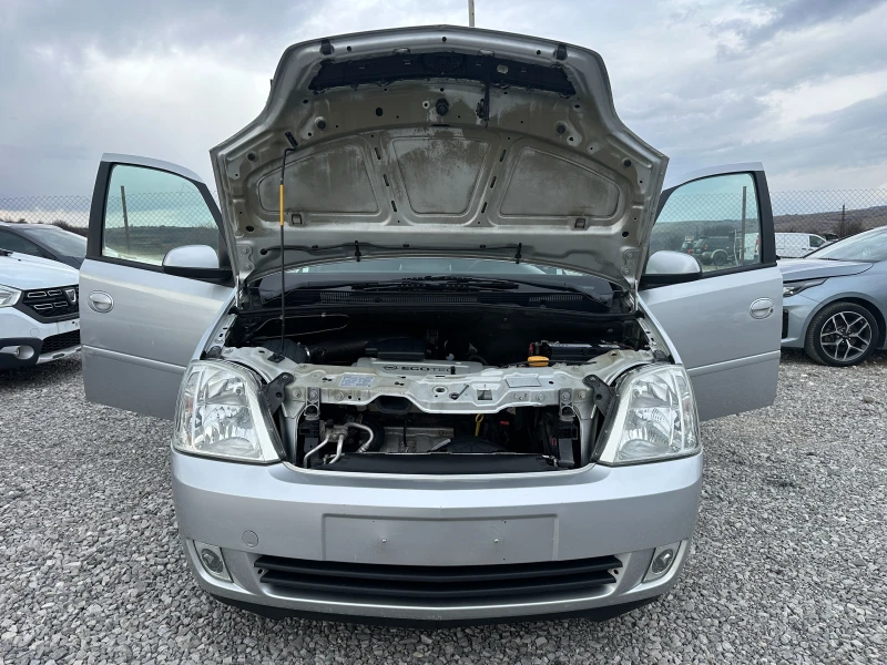 Opel Meriva 1.6i, снимка 11 - Автомобили и джипове - 49326014