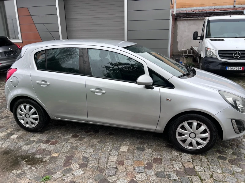 Opel Corsa 1.2 i, снимка 4 - Автомобили и джипове - 51513178