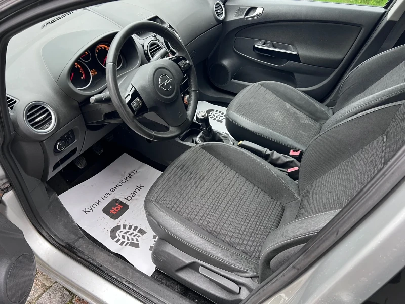 Opel Corsa 1.2 i, снимка 8 - Автомобили и джипове - 51513178