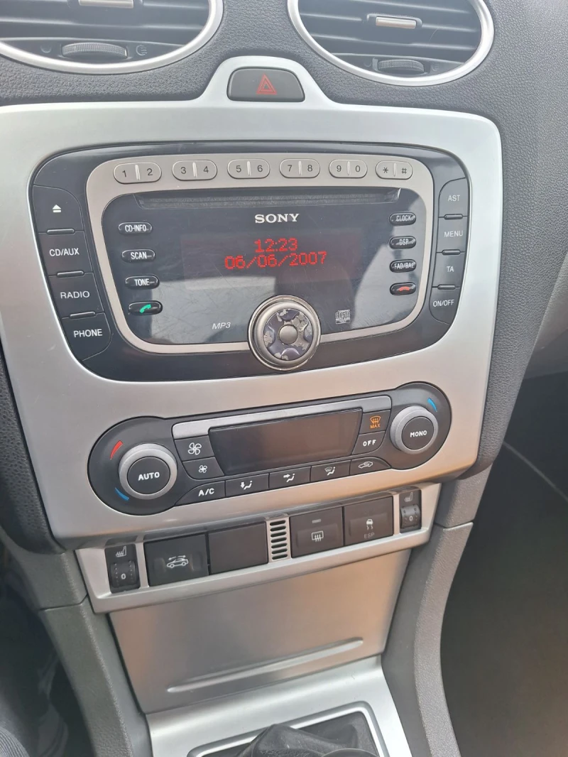 Ford Focus 2000HDI, снимка 10 - Автомобили и джипове - 49890358
