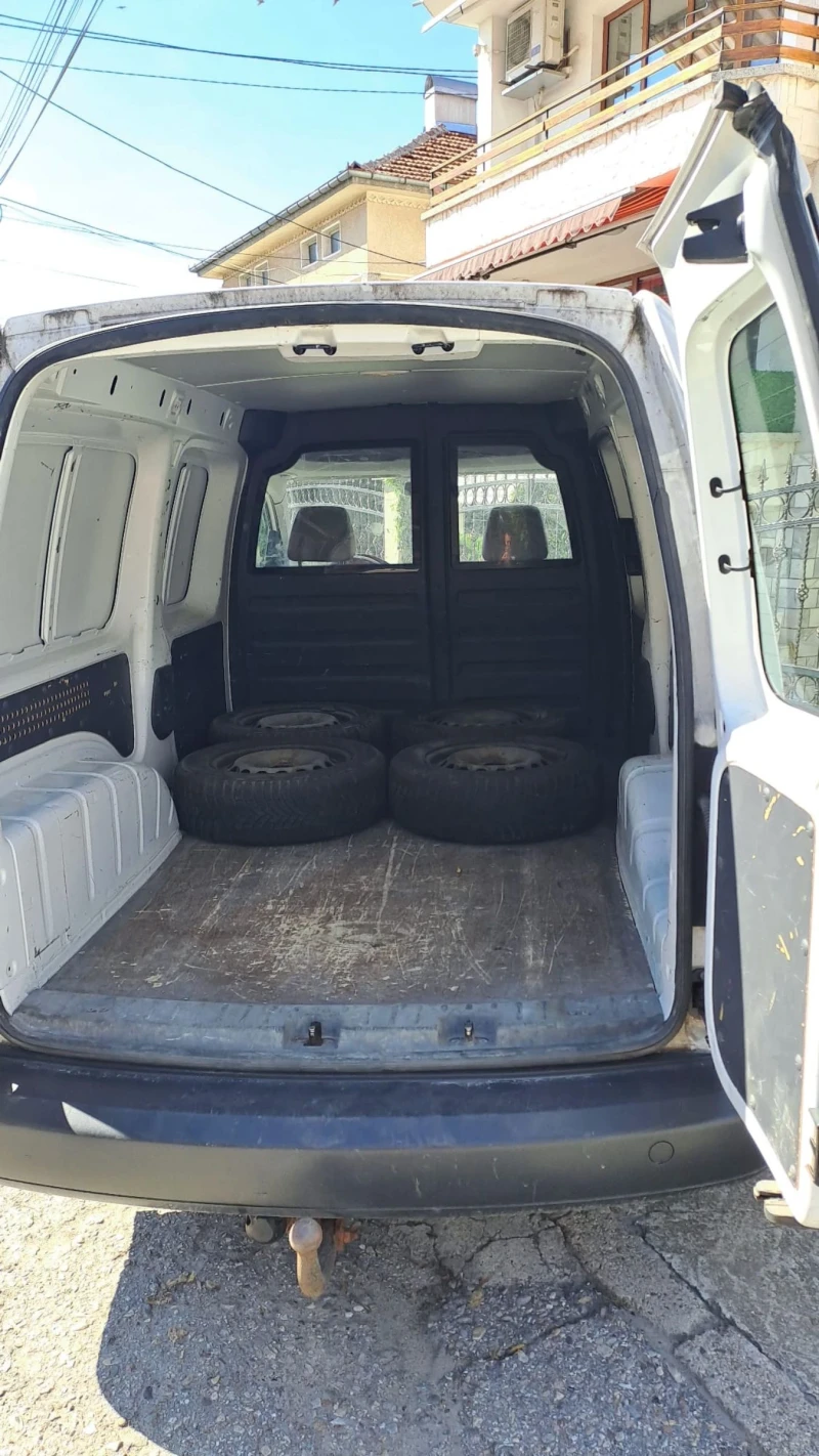 VW Caddy, снимка 6 - Автомобили и джипове - 52427183