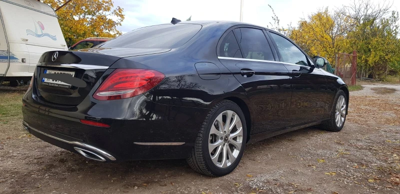 Mercedes-Benz E 200 2.0 TDi, снимка 4 - Автомобили и джипове - 52268804