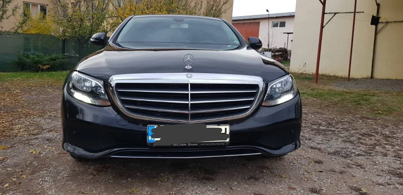 Mercedes-Benz E 200 2.0 TDi, снимка 2 - Автомобили и джипове - 52268804